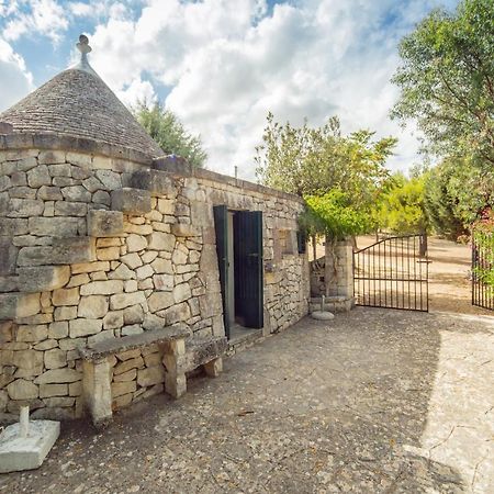 Trulli Girasoli E Viole Cocolicchio Exteriér fotografie