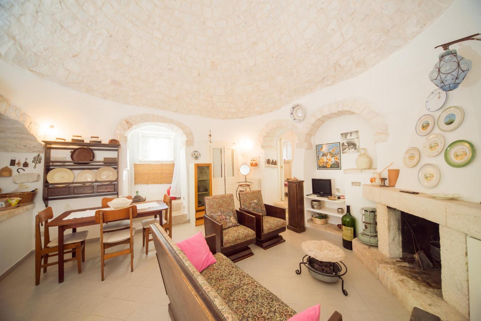 Trulli Girasoli E Viole Cocolicchio Pokoj fotografie